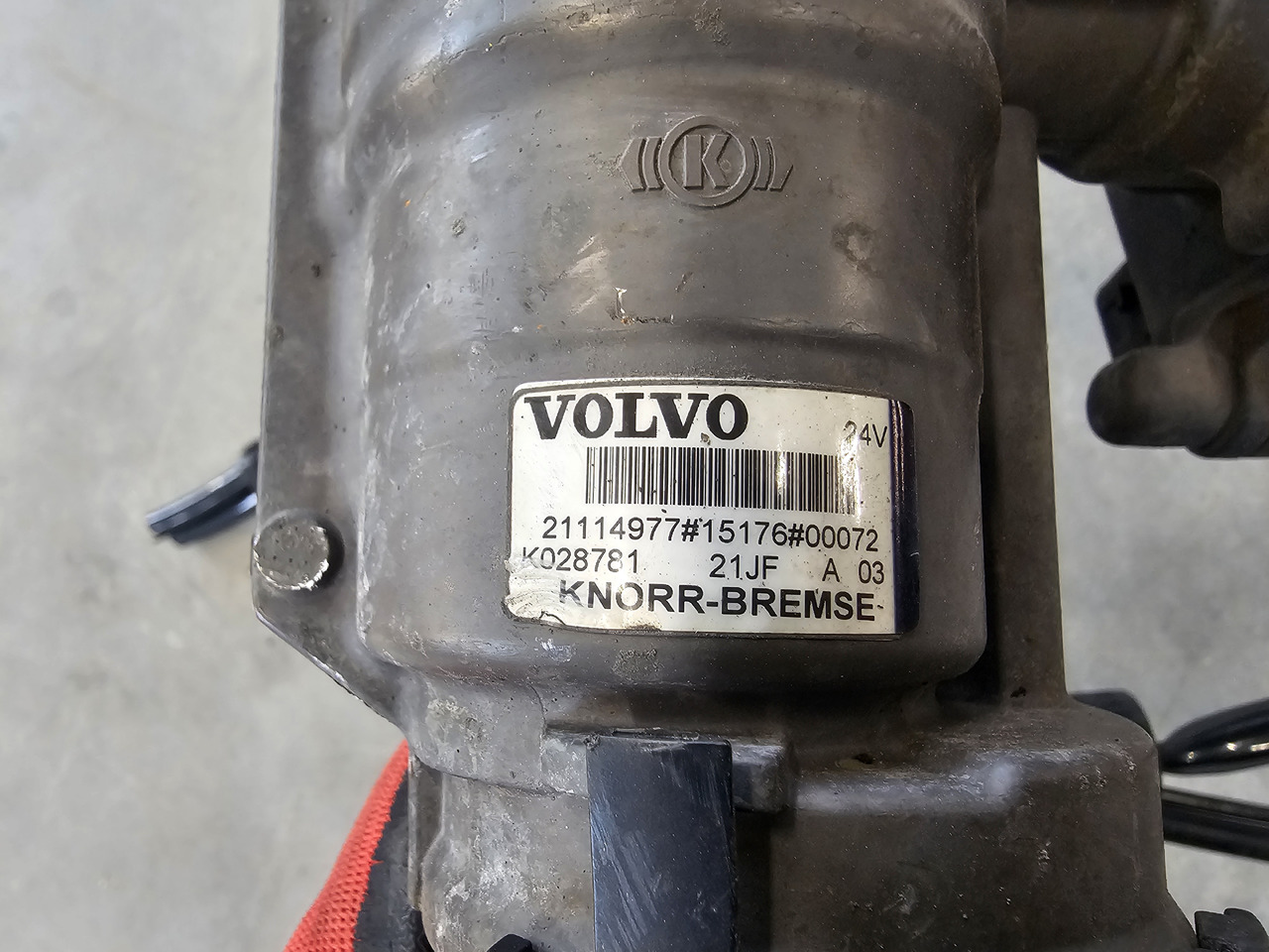 VOLVO FH4 FM4 / EBS BRAKE VALVE / 21114977 K028781 - Remventiel: afbeelding 5 VOLVO FH4 FM4 / EBS BRAKE VALVE / 21114977 K028781 - Remventiel: afbeelding 5