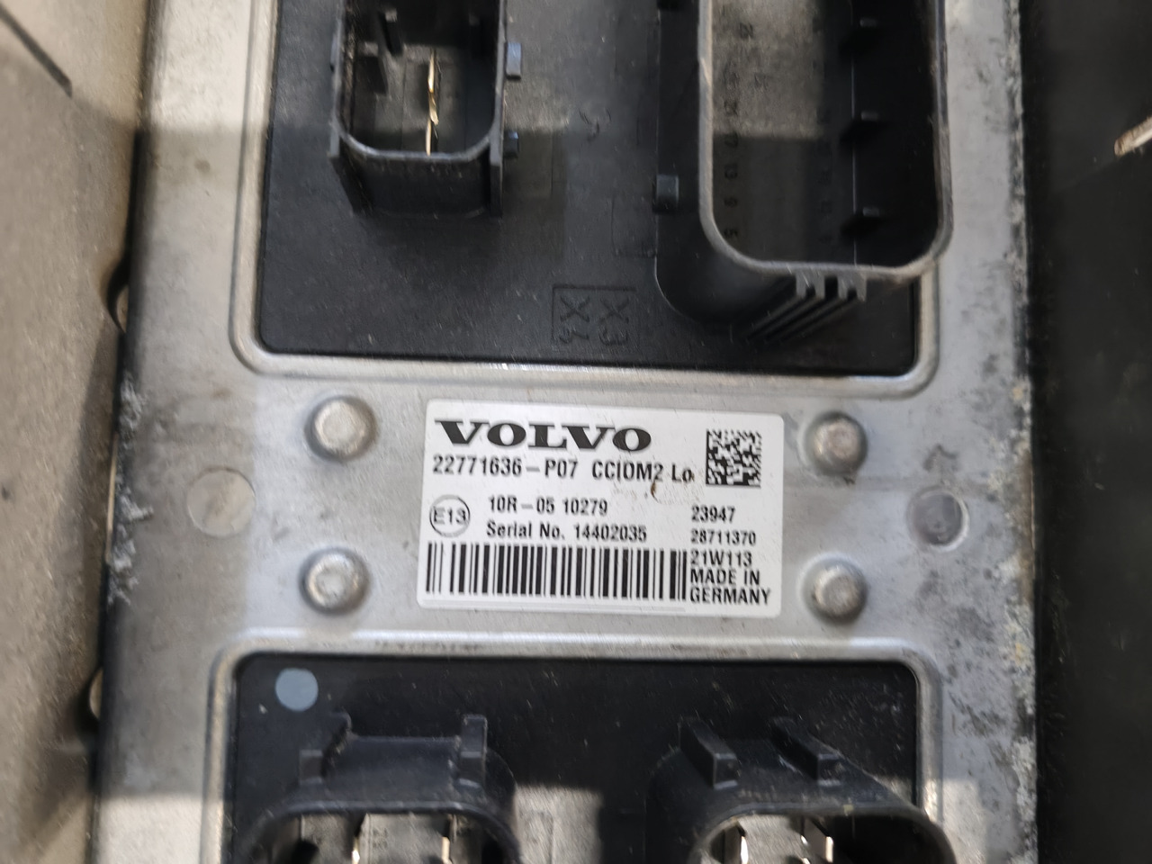 VOLVO FH5 FM5 EURO 6 / CCIOM2 Lo CONTROL UNIT/ 22771636 P02 - ECU: afbeelding 3 VOLVO FH5 FM5 EURO 6 / CCIOM2 Lo CONTROL UNIT/ 22771636 P02 - ECU: afbeelding 3
