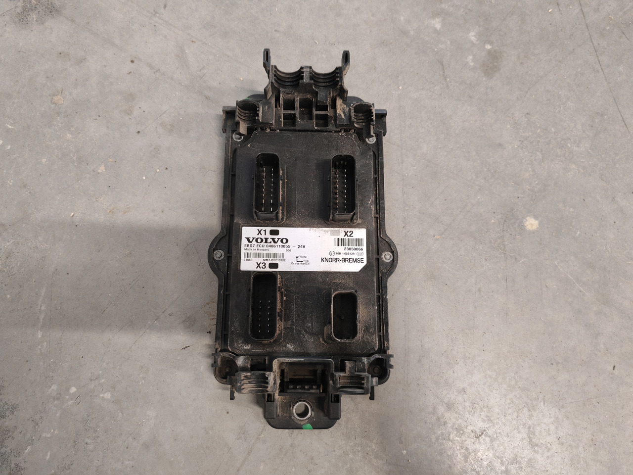 VOLVO FH5 FM5 EURO 6 / EBS CONTROL UNIT / 23050066 - ECU: afbeelding 2 VOLVO FH5 FM5 EURO 6 / EBS CONTROL UNIT / 23050066 - ECU: afbeelding 2