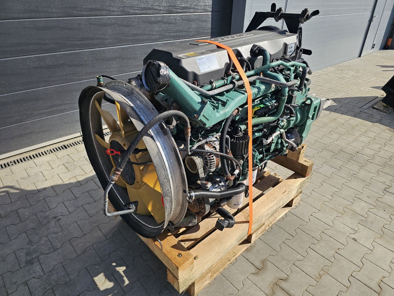 VOLVO FM / D11C 410 EEV / COMPLETE ENGINE - Motor: afbeelding 3 VOLVO FM / D11C 410 EEV / COMPLETE ENGINE - Motor: afbeelding 3