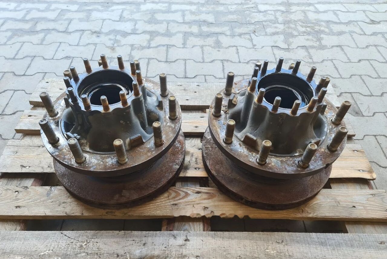 Volvo Piasta tył tylna duża tarcza VOLVO FH FM FH4 RENAULT PREMIUM MAG Volvo truck - Naaf voor Vrachtwagen: afbeelding 1 Volvo Piasta tył tylna duża tarcza VOLVO FH FM FH4 RENAULT PREMIUM MAG Volvo truck - Naaf voor Vrachtwagen: afbeelding 1