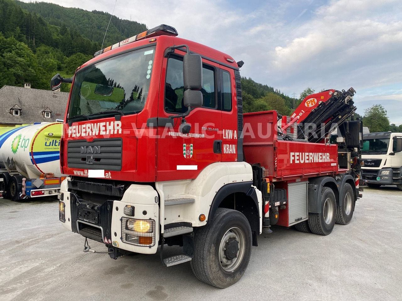 MAN 33.440 6x6 KRAN PM27 und Frontseilwinde 60lm - Vrachtwagen met open laadbak, Kraanwagen: afbeelding 1 MAN 33.440 6x6 KRAN PM27 und Frontseilwinde 60lm - Vrachtwagen met open laadbak, Kraanwagen: afbeelding 1