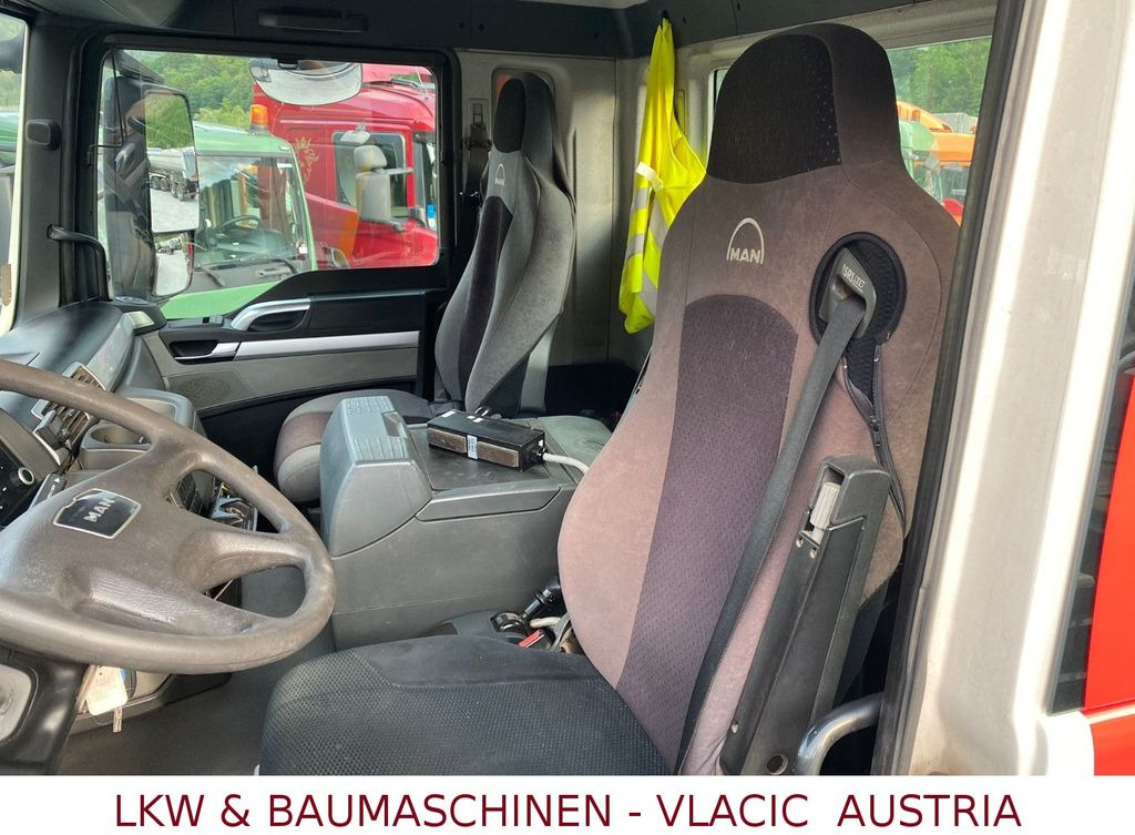 MAN TGS 33.440 (6x4) EEV Abrollkipper MAN TGS 33.440 (6x4) EEV Abrollkipper - Haakarmsysteem vrachtwagen: afbeelding 4 MAN TGS 33.440 (6x4) EEV Abrollkipper MAN TGS 33.440 (6x4) EEV Abrollkipper - Haakarmsysteem vrachtwagen: afbeelding 4