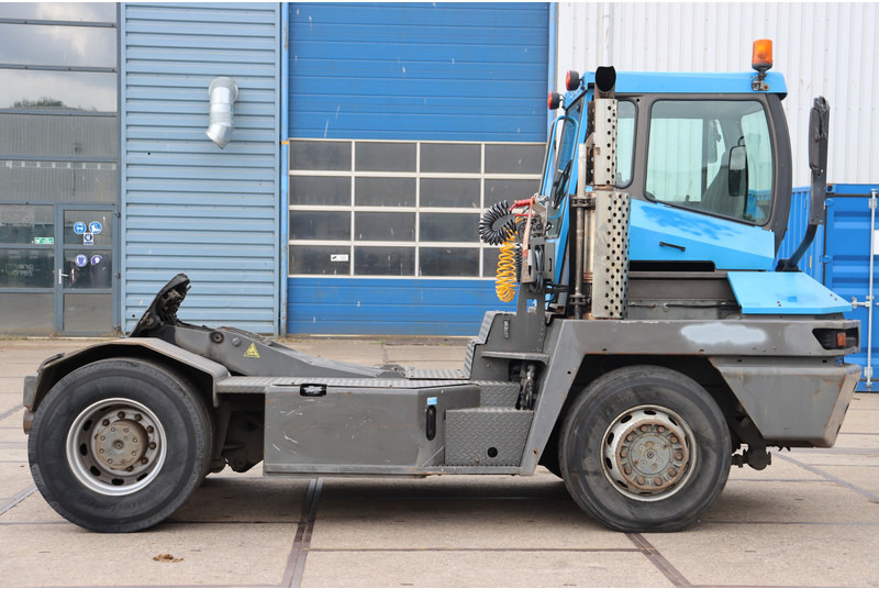 Terberg RT222 - Terminal trekker: afbeelding 3 Terberg RT222 - Terminal trekker: afbeelding 3