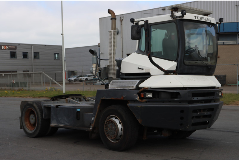 Terberg RT222 - Terminal trekker: afbeelding 1 Terberg RT222 - Terminal trekker: afbeelding 1