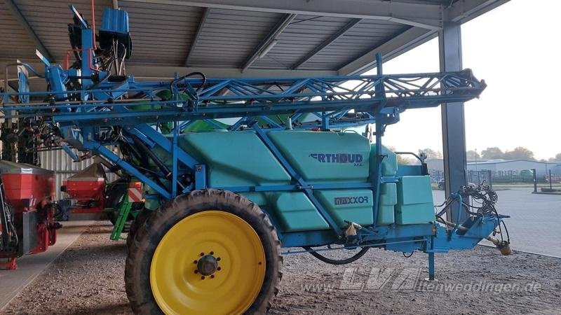 Berthoud MAXA 40 AX 24 - Getrokken veldspuit: afbeelding 2 Berthoud MAXA 40 AX 24 - Getrokken veldspuit: afbeelding 2