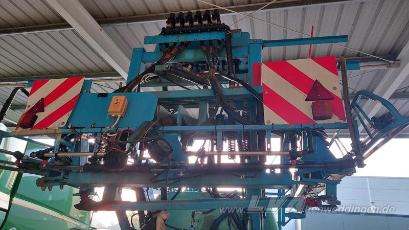 Berthoud MAXA 40 AX 24 - Getrokken veldspuit: afbeelding 4 Berthoud MAXA 40 AX 24 - Getrokken veldspuit: afbeelding 4