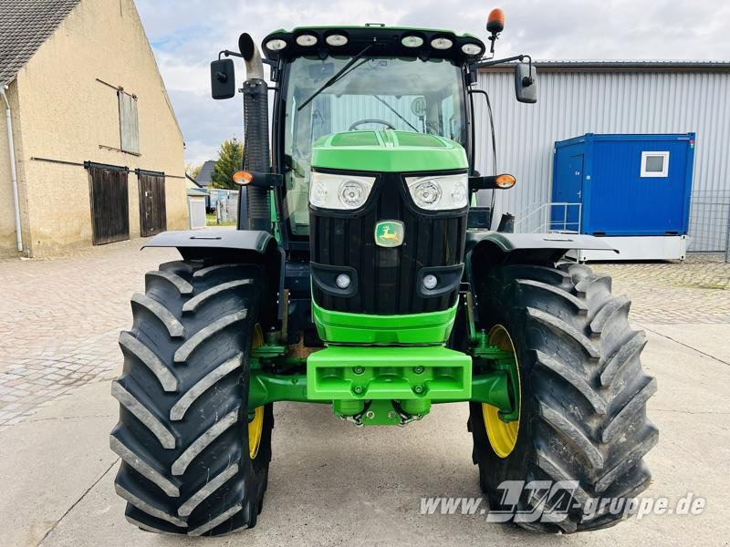 John Deere 6210R - Tractor: afbeelding 3 John Deere 6210R - Tractor: afbeelding 3