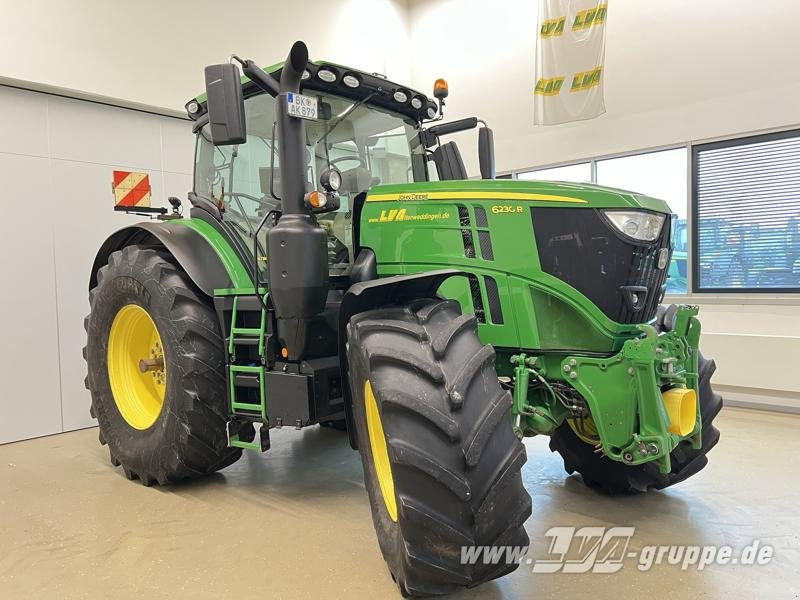John Deere 6230R mit CommandPro - Tractor: afbeelding 2 John Deere 6230R mit CommandPro - Tractor: afbeelding 2