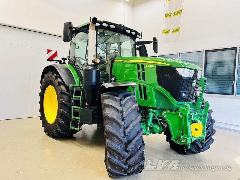 John Deere 6250R CommandPro - Tractor: afbeelding 2 John Deere 6250R CommandPro - Tractor: afbeelding 2