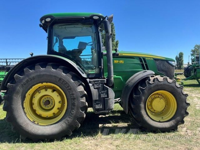 John Deere 7270R - Tractor: afbeelding 1 John Deere 7270R - Tractor: afbeelding 1