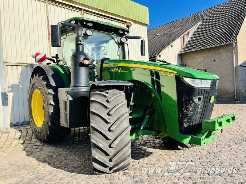 John Deere 8295R e23 PowerShift - Tractor: afbeelding 2 John Deere 8295R e23 PowerShift - Tractor: afbeelding 2