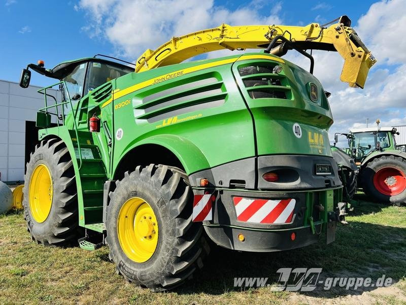 John Deere 8300 - Tractor: afbeelding 5 John Deere 8300 - Tractor: afbeelding 5