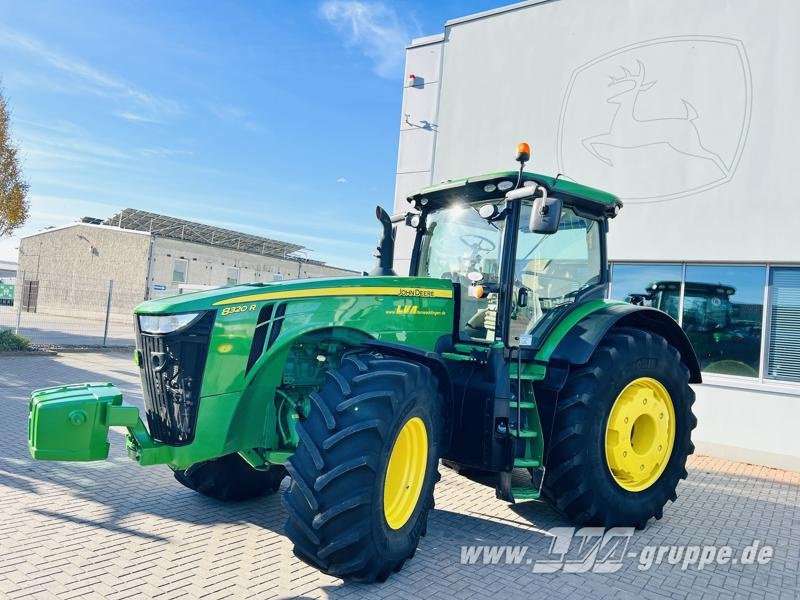 John Deere 8320R E23-PowerShift - Tractor: afbeelding 3 John Deere 8320R E23-PowerShift - Tractor: afbeelding 3