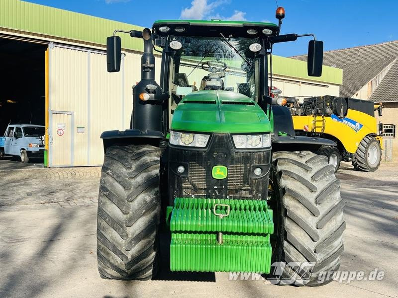 John Deere 8370R E23 PowerShift - Tractor: afbeelding 3 John Deere 8370R E23 PowerShift - Tractor: afbeelding 3