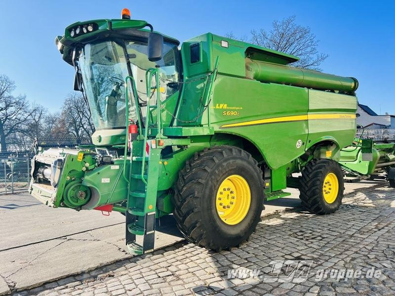 John Deere S690 - Maaidorser: afbeelding 1 John Deere S690 - Maaidorser: afbeelding 1