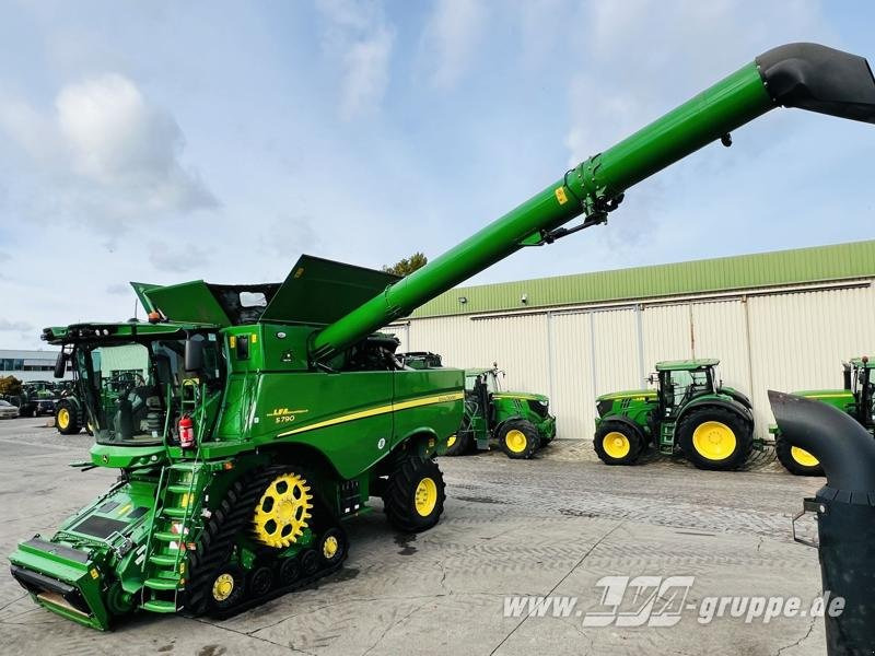 John Deere S790 - Maaidorser: afbeelding 1 John Deere S790 - Maaidorser: afbeelding 1