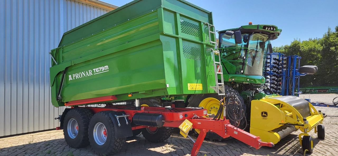 Landbouwkipper PRONAR T 679: afbeelding 1