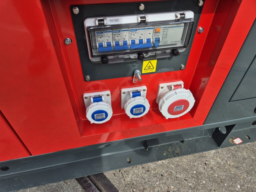 ASHITA AG3-80 diesel generator - Industrie generator: afbeelding 4 ASHITA AG3-80 diesel generator - Industrie generator: afbeelding 4