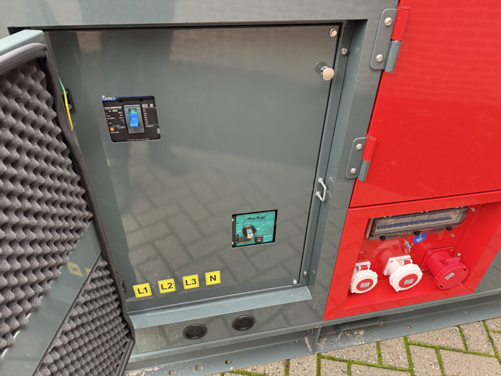 BAUER 124 KVA - Industrie generator: afbeelding 5 BAUER 124 KVA - Industrie generator: afbeelding 5
