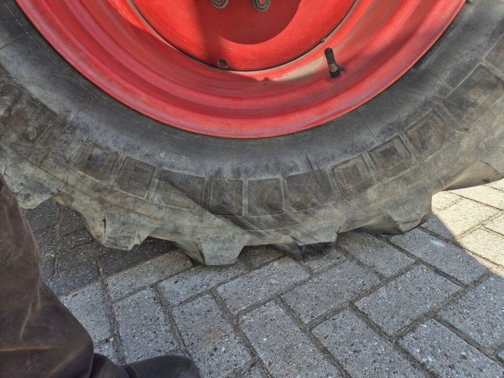 Tractor FENDT 828: afbeelding 11