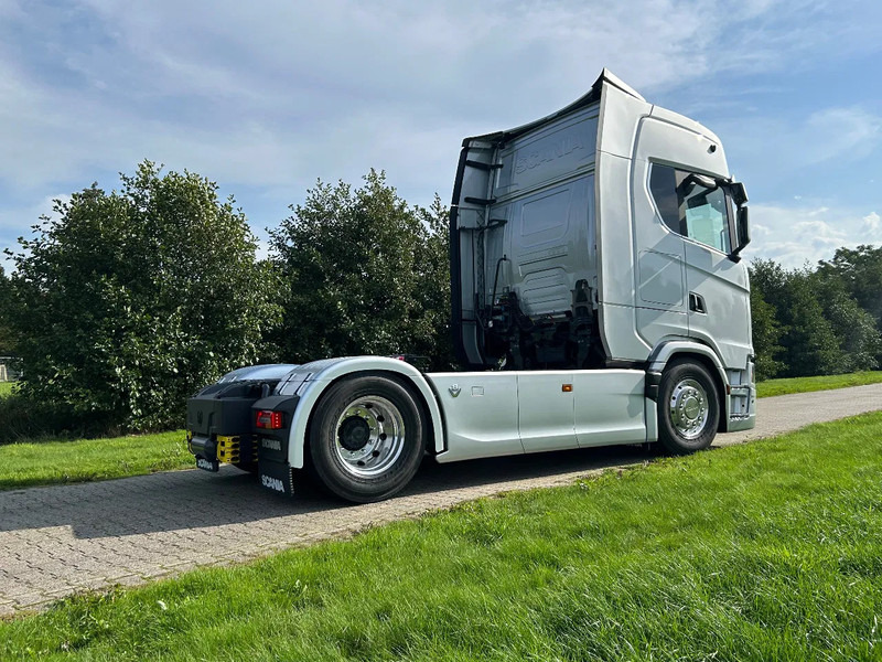 Scania 660S V8 NGS | 4x2 NB | 6 BALON SUSPENSION | RETARDER | FULL-AIR | PTO PREP. | PARK-COOLER | - Trekker: afbeelding 5 Scania 660S V8 NGS | 4x2 NB | 6 BALON SUSPENSION | RETARDER | FULL-AIR | PTO PREP. | PARK-COOLER | - Trekker: afbeelding 5