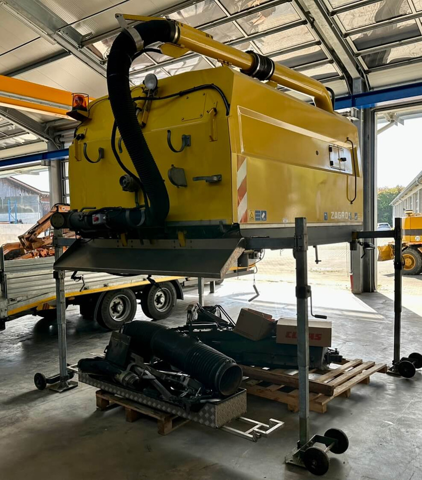 Unimog Aufbaukehrmaschine Trilety SK-370 - Onderdelen voor Veegwagen: afbeelding 4 Unimog Aufbaukehrmaschine Trilety SK-370 - Onderdelen voor Veegwagen: afbeelding 4