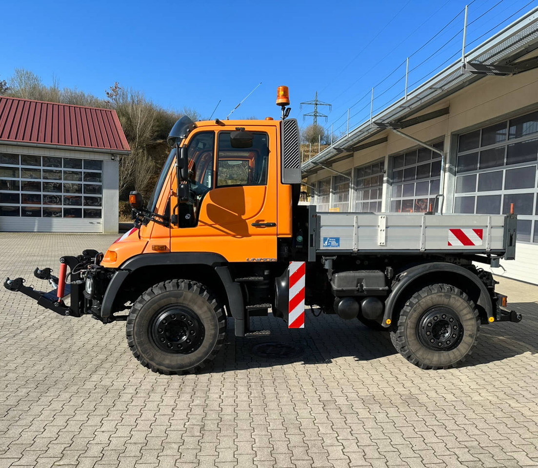 Unimog 400 - U400 405 02734 mit Heckkraftheber Mer - Kipper vrachtwagen: afbeelding 2 Unimog 400 - U400 405 02734 mit Heckkraftheber Mer - Kipper vrachtwagen: afbeelding 2