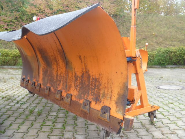 Unimog Schneepflug - Schneeschild Beilhack PV28-3 - Sneeuwschuif: afbeelding 1 Unimog Schneepflug - Schneeschild Beilhack PV28-3 - Sneeuwschuif: afbeelding 1