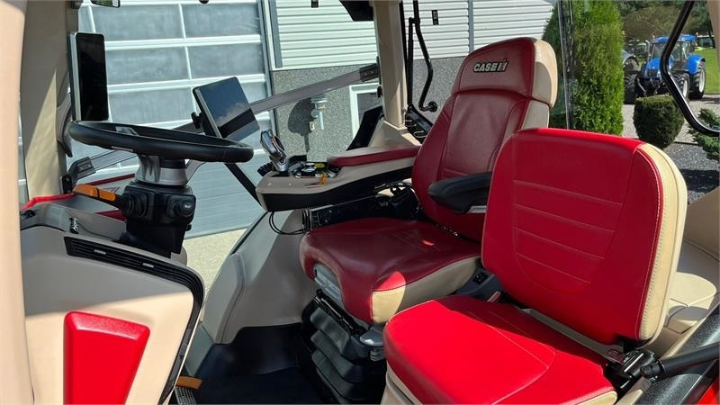 Case IH Optum 300 CVX AFS Connect med frontlift og SafeGua - Tractor: afbeelding 3 Case IH Optum 300 CVX AFS Connect med frontlift og SafeGua - Tractor: afbeelding 3