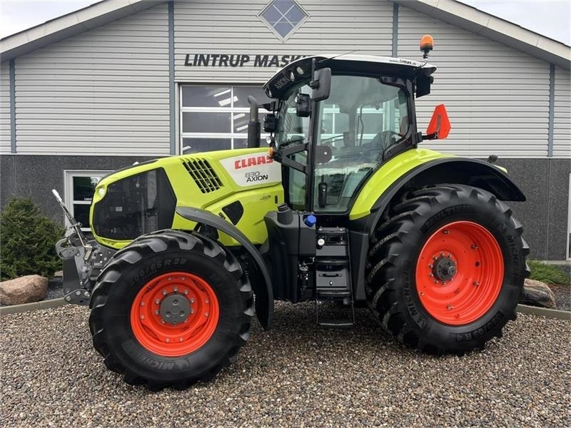 Claas Axion 830 med frontlift og front PTO - Tractor: afbeelding 1 Claas Axion 830 med frontlift og front PTO - Tractor: afbeelding 1