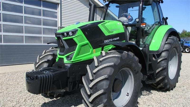 Tractor Deutz-fahr Agrotron 6205G New and Unused tractor: afbeelding 8 Tractor Deutz-fahr Agrotron 6205G New and Unused tractor: afbeelding 8