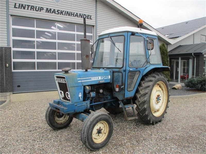 Ford 6600 - Tractor: afbeelding 2 Ford 6600 - Tractor: afbeelding 2
