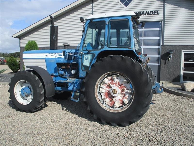 Ford TW 25 Regulær - Tractor: afbeelding 2 Ford TW 25 Regulær - Tractor: afbeelding 2