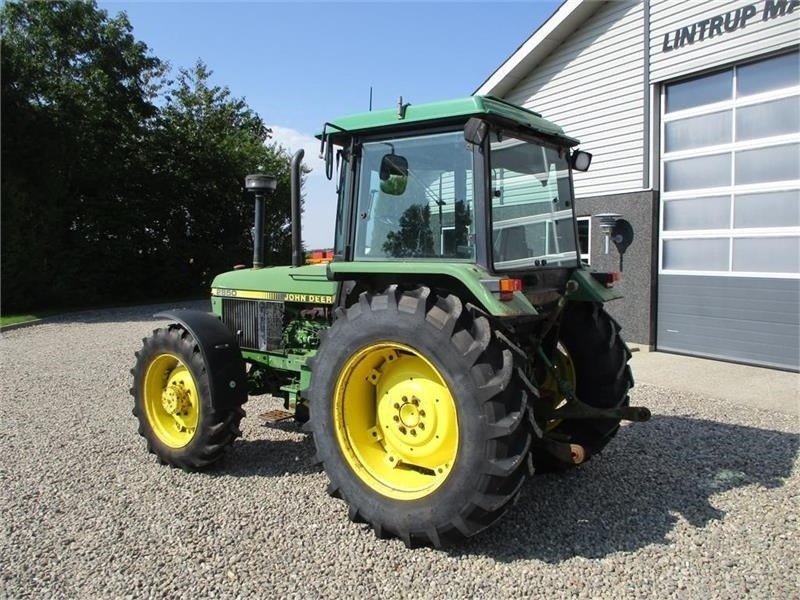 John Deere 2850 TURBO Med nye bagdæk - Tractor: afbeelding 3 John Deere 2850 TURBO Med nye bagdæk - Tractor: afbeelding 3
