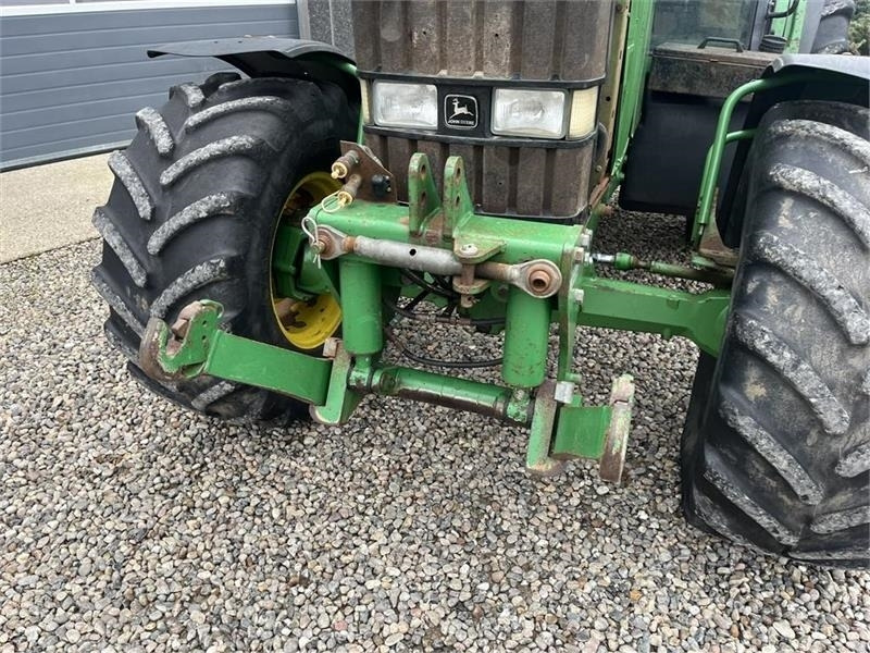 John Deere 6800 Med frontlift. - Tractor: afbeelding 4 John Deere 6800 Med frontlift. - Tractor: afbeelding 4