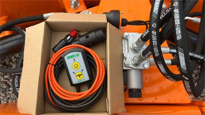 Limas Vario SHL 300 Med lys  - Sneeuwschuif voor Landbouwmachine: afbeelding 2 Limas Vario SHL 300 Med lys  - Sneeuwschuif voor Landbouwmachine: afbeelding 2