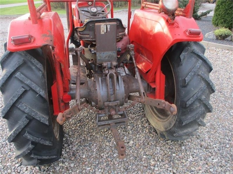 Massey Ferguson 165 - Tractor: afbeelding 4 Massey Ferguson 165 - Tractor: afbeelding 4