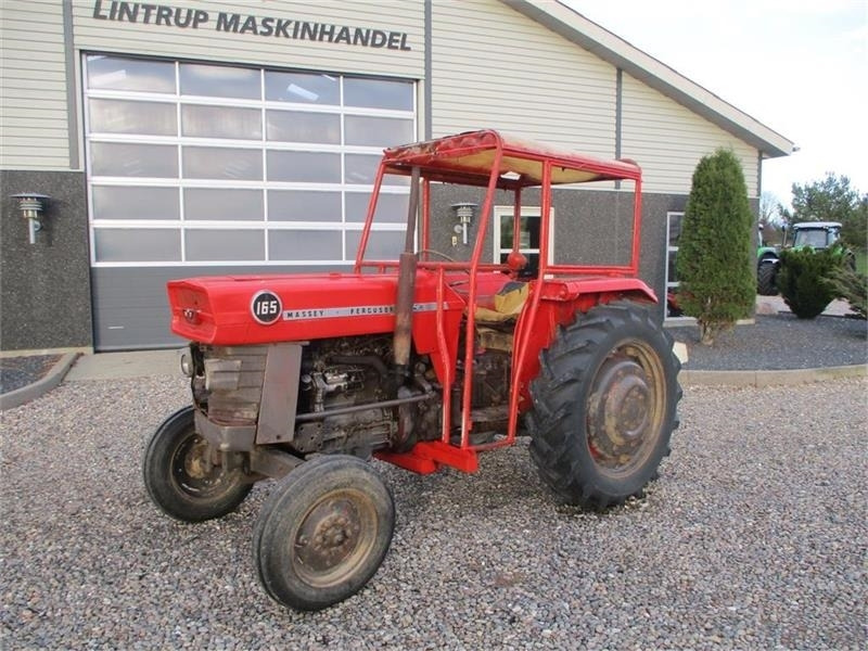 Massey Ferguson 165 - Tractor: afbeelding 2 Massey Ferguson 165 - Tractor: afbeelding 2