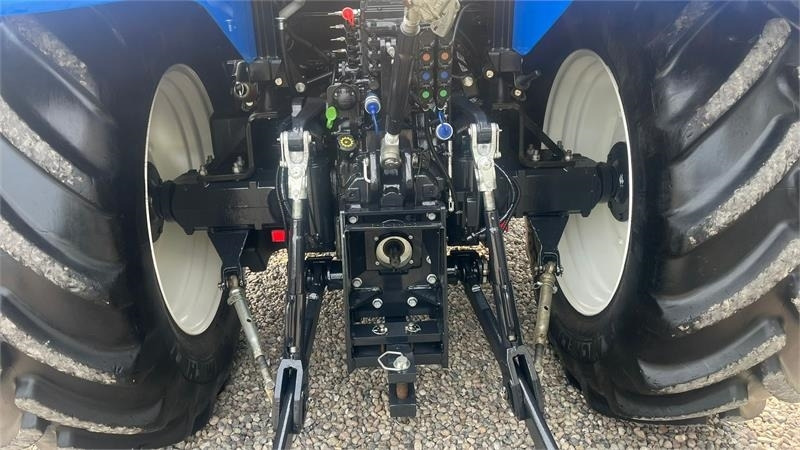 New Holland T7.175 RangeCommand med frontlift. Meget velholdt - Tractor: afbeelding 5 New Holland T7.175 RangeCommand med frontlift. Meget velholdt - Tractor: afbeelding 5
