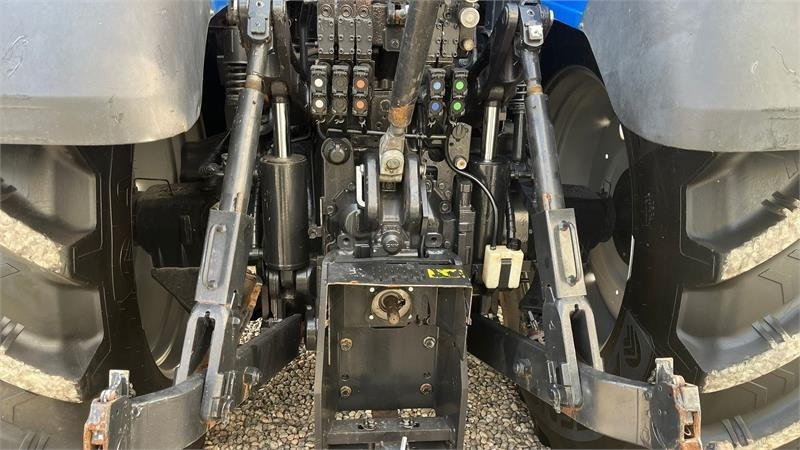 New Holland T7.315 HD med frontlift og front PTO. - Tractor: afbeelding 5 New Holland T7.315 HD med frontlift og front PTO. - Tractor: afbeelding 5