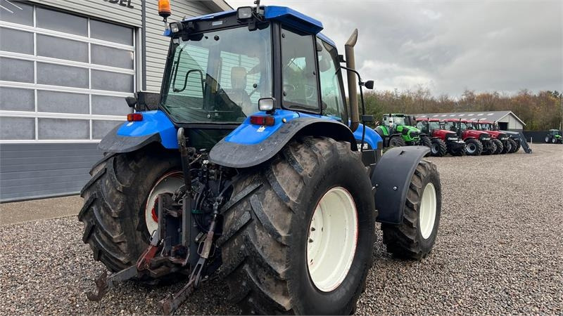 Tractor New Holland TM150 Med frontlift: afbeelding 12