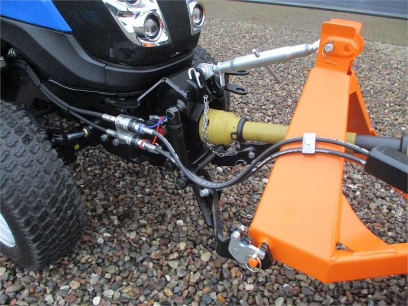 Tractor Solis 26 HST Snow Edition med frontlift, front PTO, Thyr: afbeelding 15 Tractor Solis 26 HST Snow Edition med frontlift, front PTO, Thyr: afbeelding 15