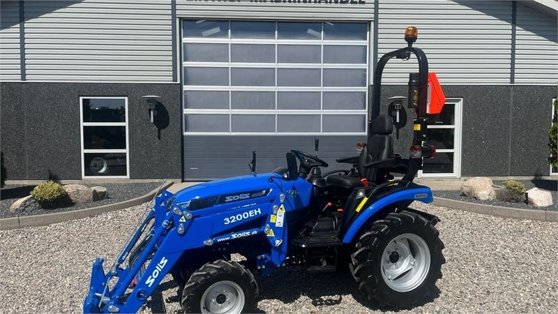 Solis H26 HST Med Frontlæsser - Tractor: afbeelding 1 Solis H26 HST Med Frontlæsser - Tractor: afbeelding 1