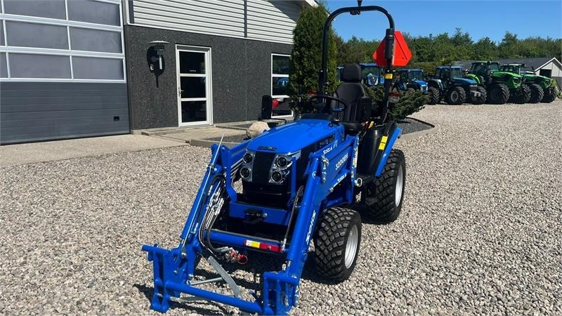 Gemeentelijke tractor Solis H26 HST Med Frontlæsser og GardenPro dæk: afbeelding 11 Gemeentelijke tractor Solis H26 HST Med Frontlæsser og GardenPro dæk: afbeelding 11