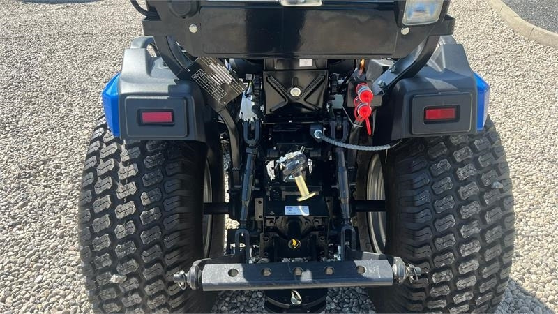 Solis H26 HST Turfdæk og Frontlæsser - Gemeentelijke tractor: afbeelding 5 Solis H26 HST Turfdæk og Frontlæsser - Gemeentelijke tractor: afbeelding 5