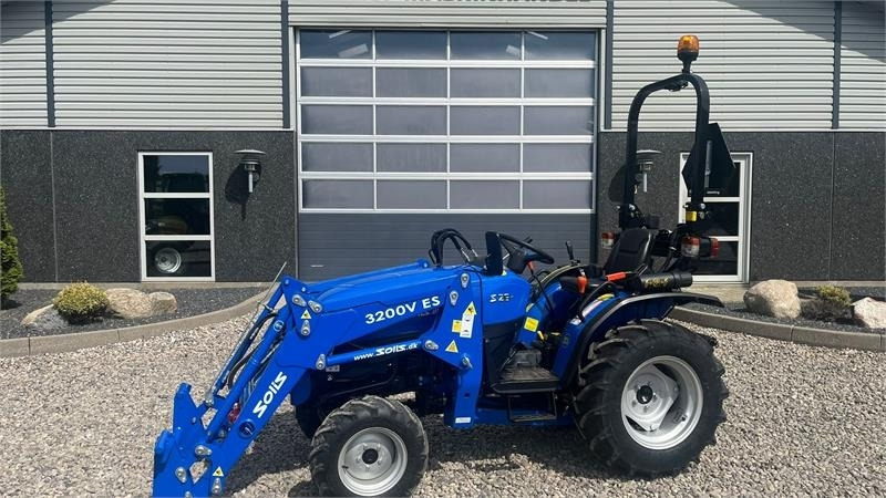 Solis S26 6+2 gearmaskine med Fuldhydraulisk frontlæsser - Gemeentelijke tractor: afbeelding 1 Solis S26 6+2 gearmaskine med Fuldhydraulisk frontlæsser - Gemeentelijke tractor: afbeelding 1