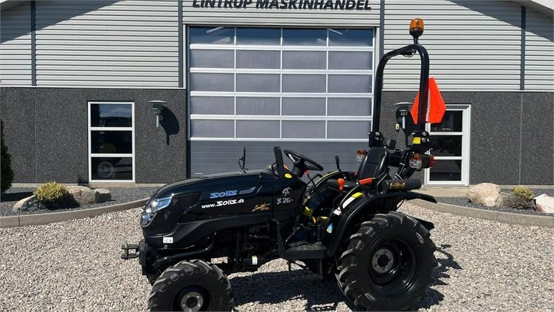 Solis S26 Limited Edition i sort 6+2 Gearmaskine med Ser - Tractor: afbeelding 1 Solis S26 Limited Edition i sort 6+2 Gearmaskine med Ser - Tractor: afbeelding 1
