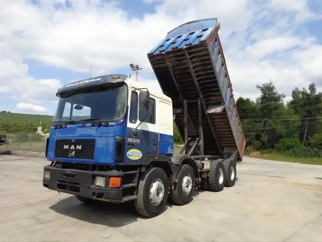 MAN 33.372 MAN 35.372 8X4 Kipper -Airco - Kipper vrachtwagen: afbeelding 1 MAN 33.372 MAN 35.372 8X4 Kipper -Airco - Kipper vrachtwagen: afbeelding 1