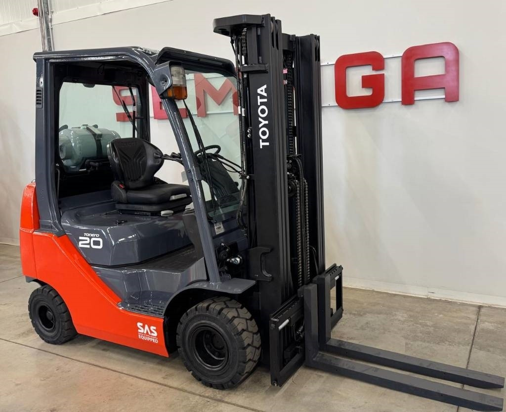 Toyota 10878 02-8FGKF20 - LPG heftruck: afbeelding 1 Toyota 10878 02-8FGKF20 - LPG heftruck: afbeelding 1
